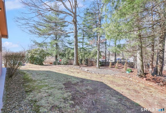 11 Mara Trail, South Windsor, CT 06074