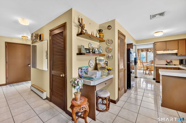 11 Mara Trail, South Windsor, CT 06074