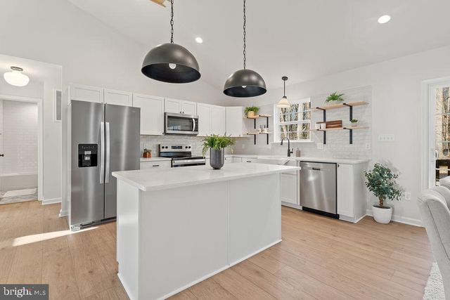 5531 HAMS FORD RD, Woodford, VA 22580