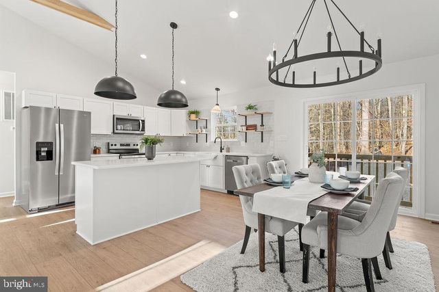 5531 HAMS FORD RD, Woodford, VA 22580