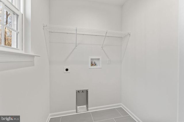 5531 HAMS FORD RD, Woodford, VA 22580