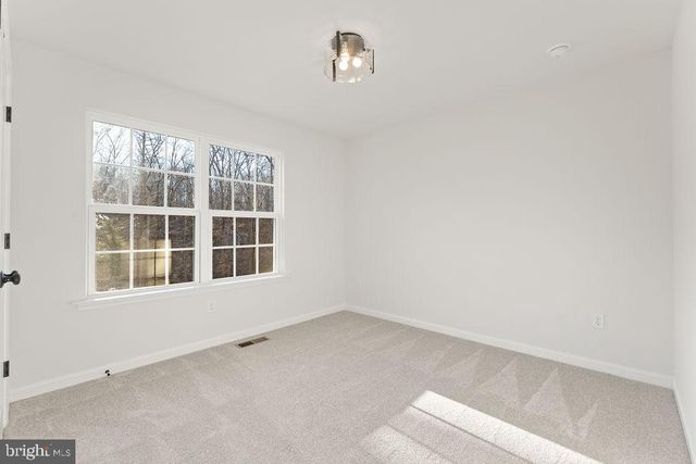 5531 HAMS FORD RD, Woodford, VA 22580