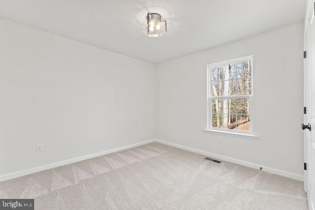 5531 HAMS FORD RD, Woodford, VA 22580