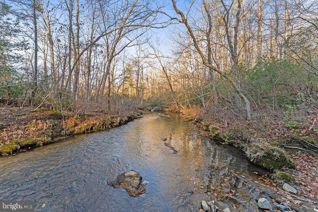 5531 HAMS FORD RD, Woodford, VA 22580