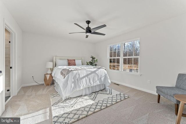 5531 HAMS FORD RD, Woodford, VA 22580