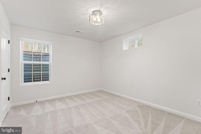 5531 HAMS FORD RD, Woodford, VA 22580