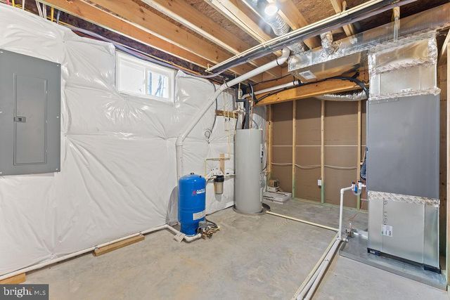 5531 HAMS FORD RD, Woodford, VA 22580