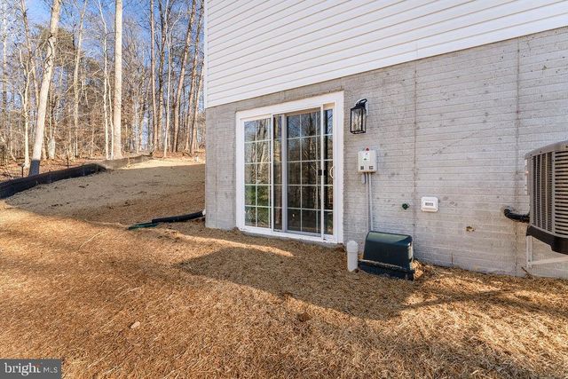 5531 HAMS FORD RD, Woodford, VA 22580