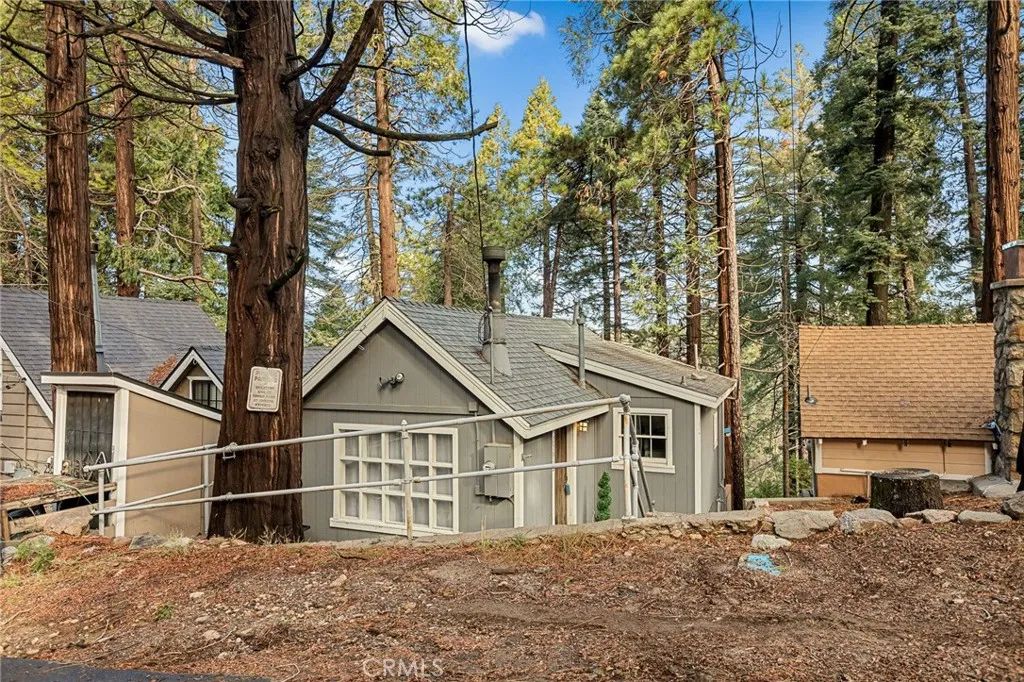 25616 Hi Lane, Twin Peaks, CA 92391