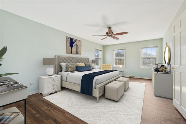 1300 Lake Shore Drive S, Barrington, IL 60010