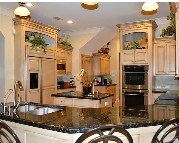 2105 Alexandra Drive, Weslaco, TX 78596