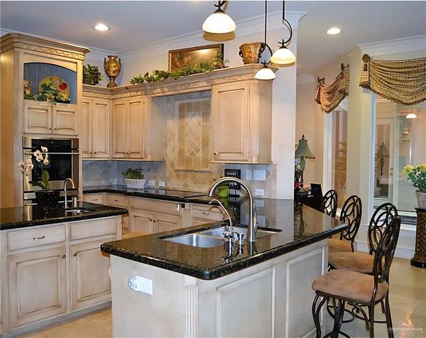 2105 Alexandra Drive, Weslaco, TX 78596