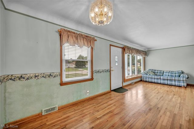 710 Bayridge Boulevard, Willowick, OH 44095