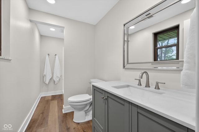 646 Karen Drive, Zionsville, IN 46077