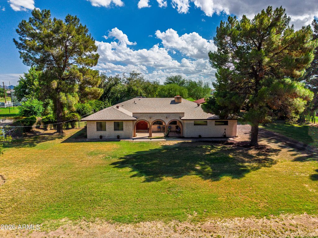 16205 E FAIRVIEW Street, Gilbert, AZ 85295 — exterior