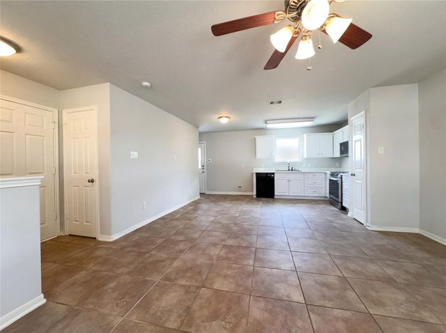 2310 Redfish Drive, Texas City, TX 77591