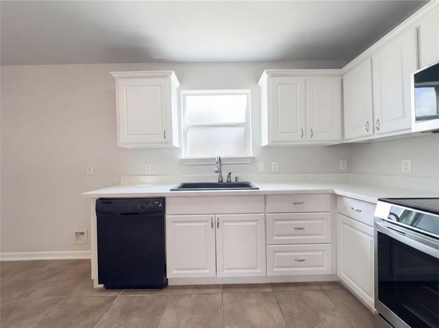 2310 Redfish Drive, Texas City, TX 77591