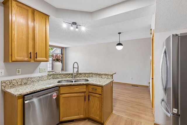 4201 Merrimac Lane N 91, Plymouth, MN 55446