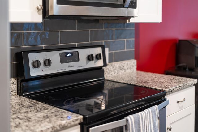 10 ZEPHYR RD, Palmyra, VA 22963