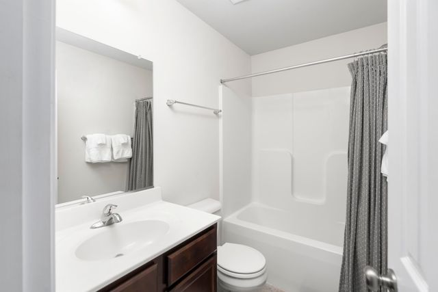 10 ZEPHYR RD, Palmyra, VA 22963