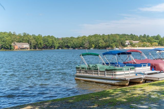 10 ZEPHYR RD, Palmyra, VA 22963