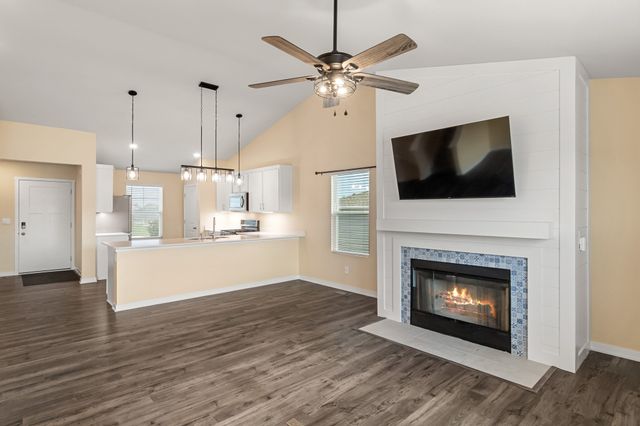 1731 Roebling Road, Adel, IA 50003