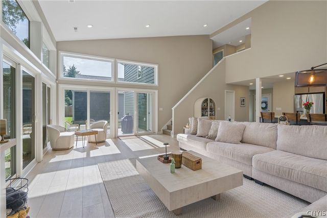 95 Xavier Circle, Syracuse, NY 13210