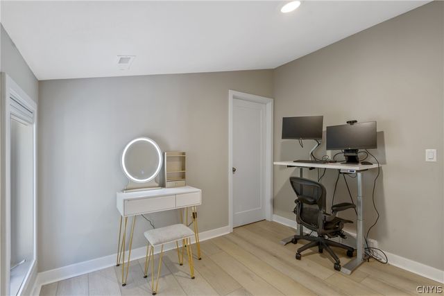 95 Xavier Circle, Syracuse, NY 13210