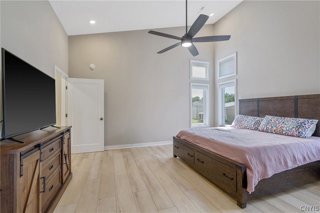 95 Xavier Circle, Syracuse, NY 13210