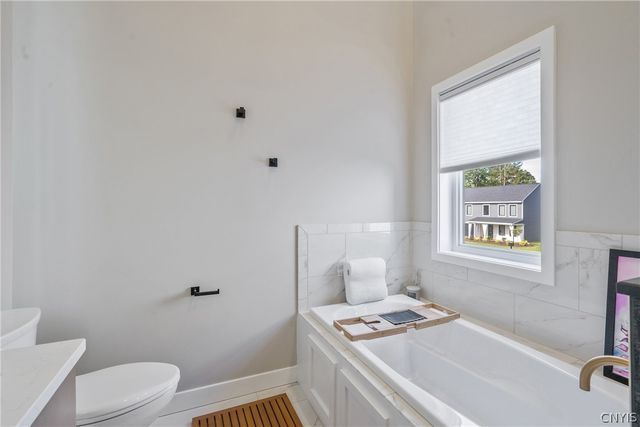 95 Xavier Circle, Syracuse, NY 13210
