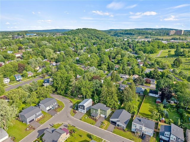 95 Xavier Circle, Syracuse, NY 13210