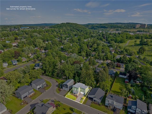 95 Xavier Circle, Syracuse, NY 13210