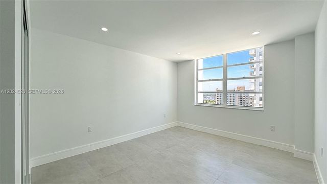 2750 NE 183rd St 1508, Aventura, FL 33160