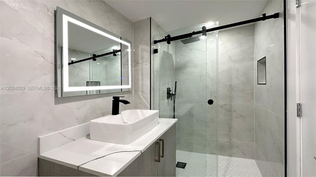 2750 NE 183rd St 1508, Aventura, FL 33160