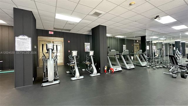 2750 NE 183rd St 1508, Aventura, FL 33160