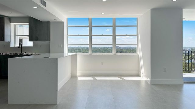 2750 NE 183rd St 1508, Aventura, FL 33160