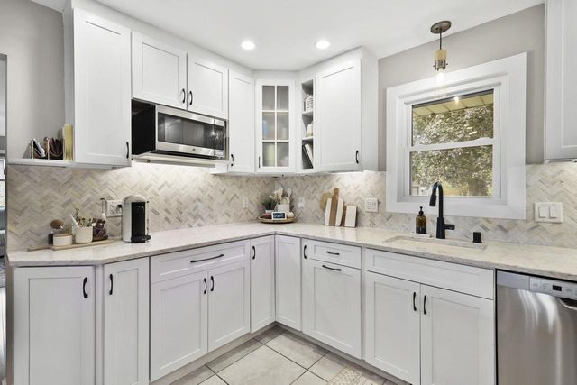 5314 Jonquil Court, Middleton, WI 53562