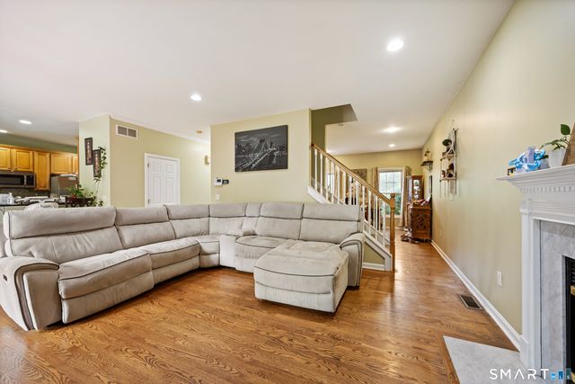48 Chatfield Drive, West Hartford, CT 06110