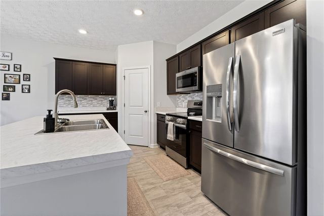 5195 Burton Drive, Springfield, OH 45503