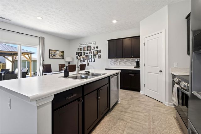 5195 Burton Drive, Springfield, OH 45503