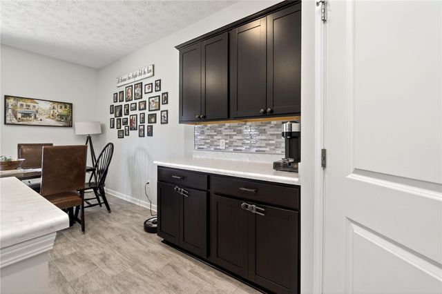 5195 Burton Drive, Springfield, OH 45503