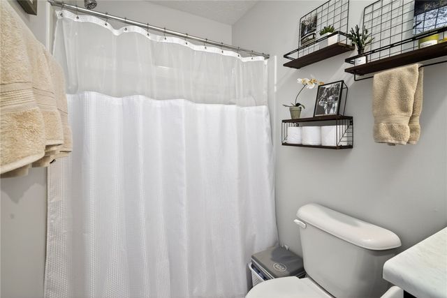 5195 Burton Drive, Springfield, OH 45503