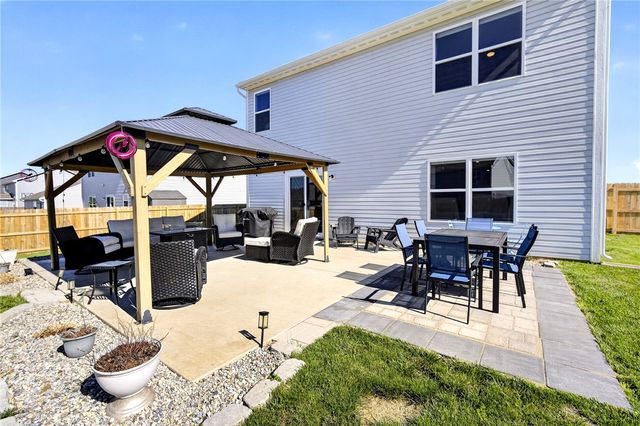 5195 Burton Drive, Springfield, OH 45503
