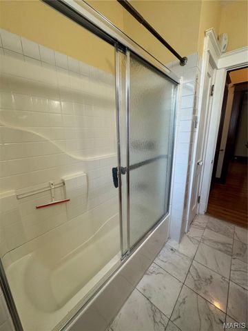 4919 Tyrolean Avenue, St Louis, MO 63109