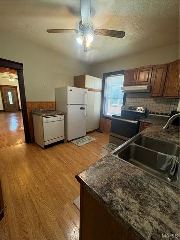 4919 Tyrolean Avenue, St Louis, MO 63109