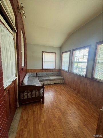 4919 Tyrolean Avenue, St Louis, MO 63109