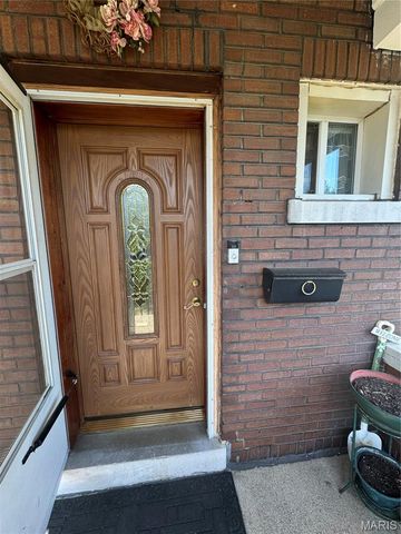 4919 Tyrolean Avenue, St Louis, MO 63109