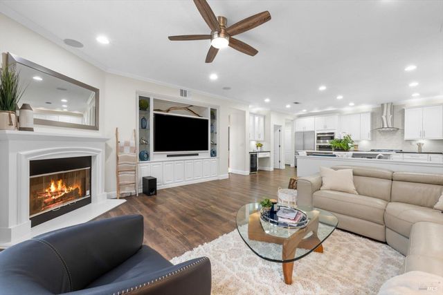 759 Overture Ln, Fairfield, CA 94534