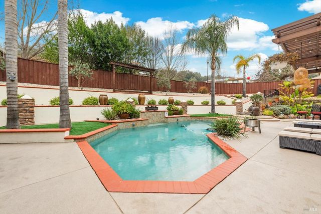 759 Overture Ln, Fairfield, CA 94534