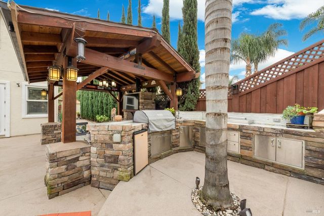 759 Overture Ln, Fairfield, CA 94534